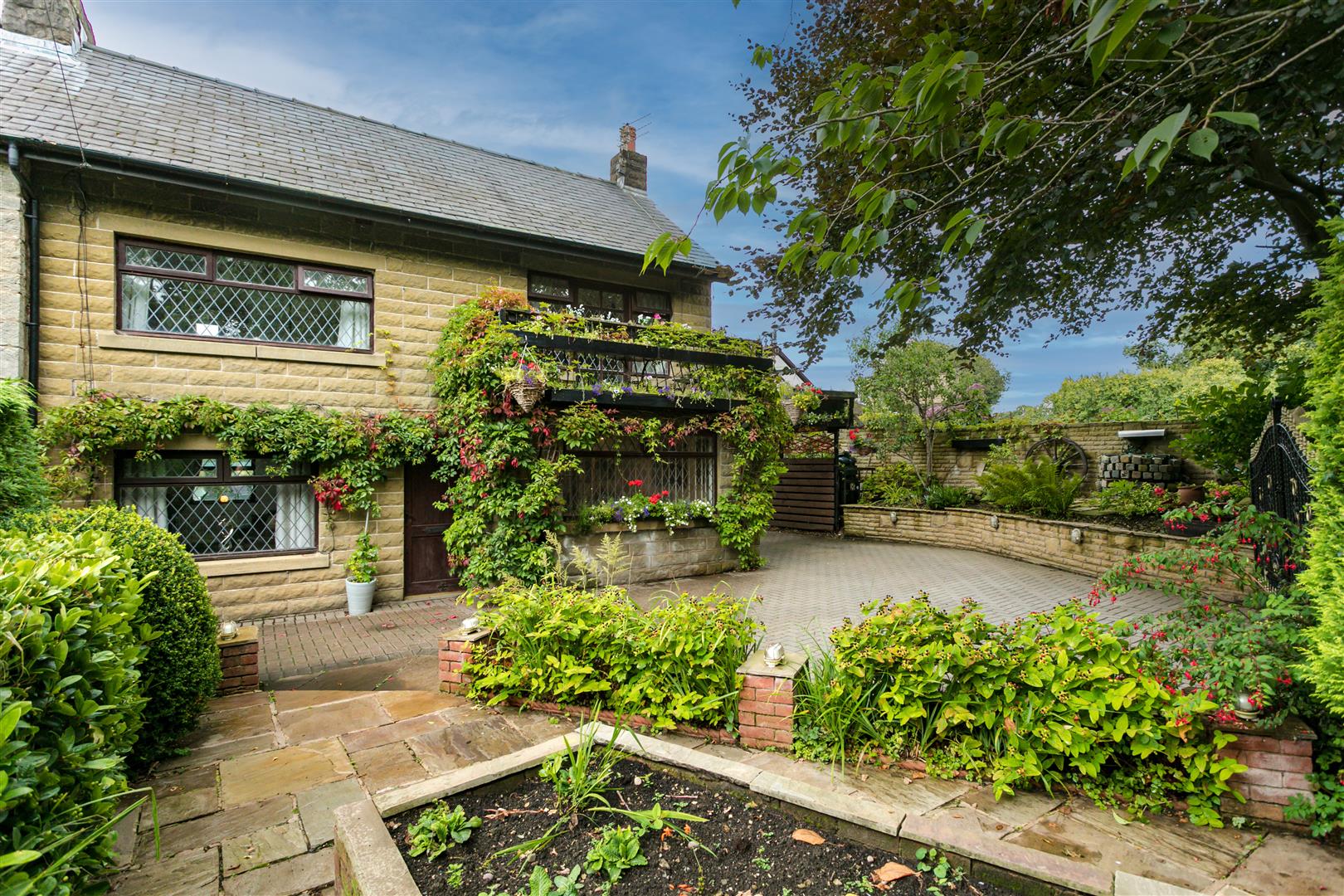 Pear Tree Gate, Stony Lane, Forton, Preston, PR3 1DE Matthews Benjamin